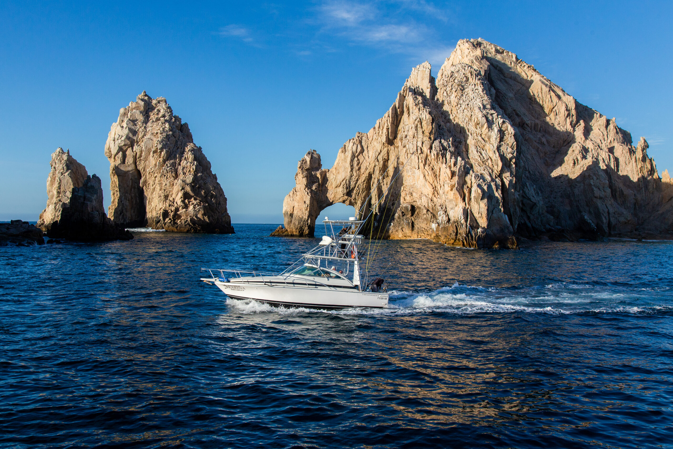 Rent A Yacht 4 Fun Los Cabos. Photo: Ezequiel Enriquez